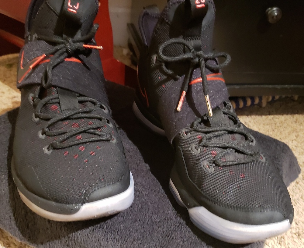 Nike Lebron Solider XIV - Black & Red Sz 11.5